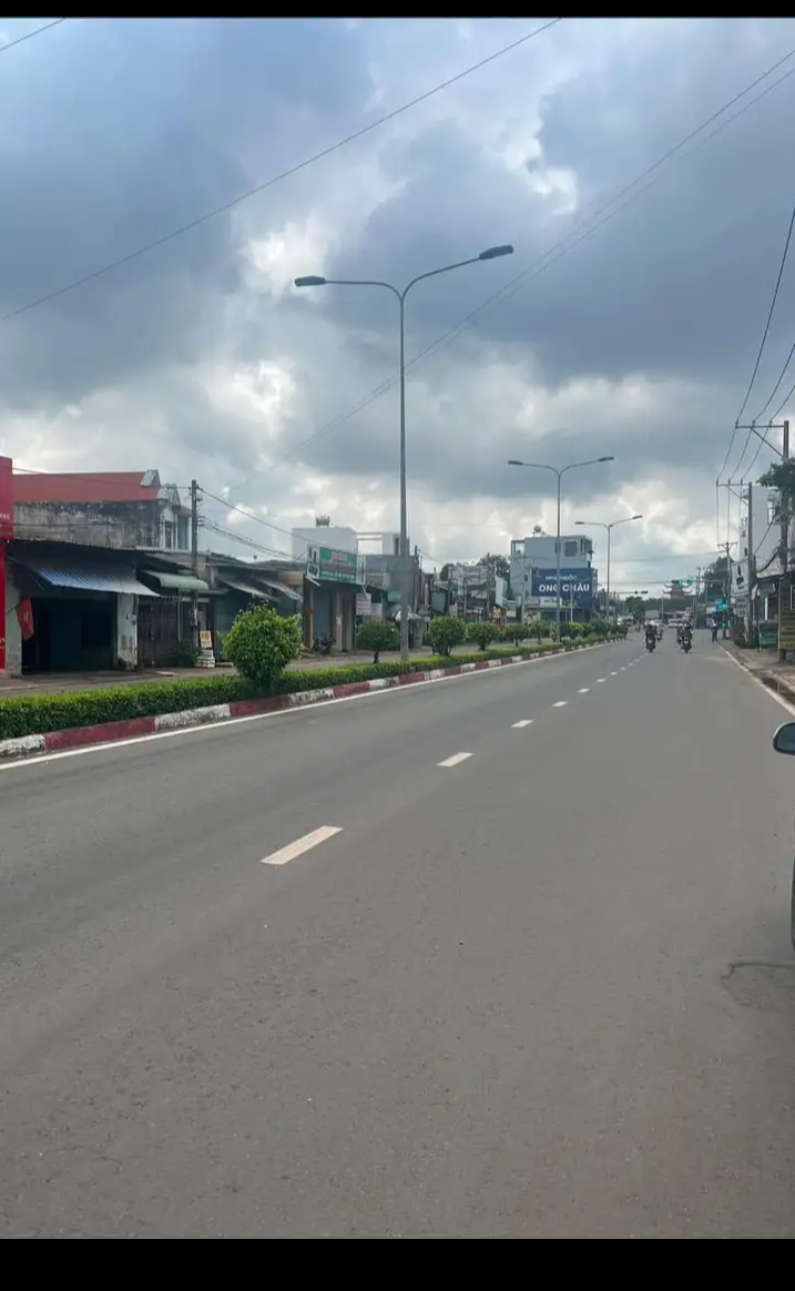 Bán nhà phường Tân Xuân giá 3tỷ6 dt 5,5×45×full tc