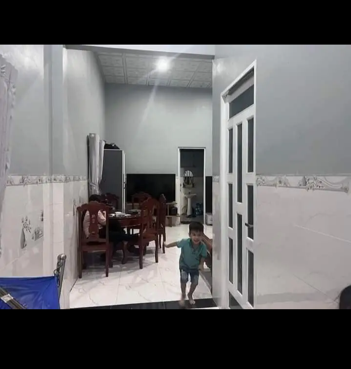 Bán nhà phường Long Thủy giá 650tr dt 5×23