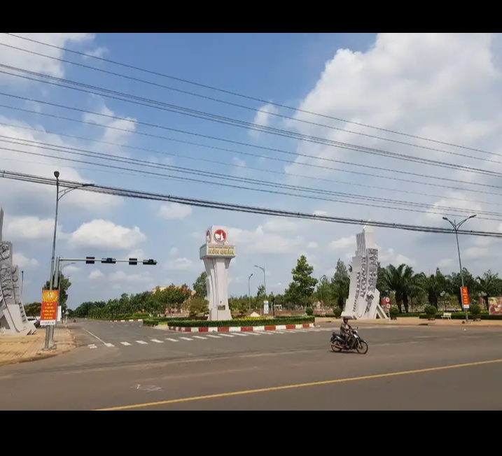 Bán đất tt Tân Khai giá 600tr dt 330m2