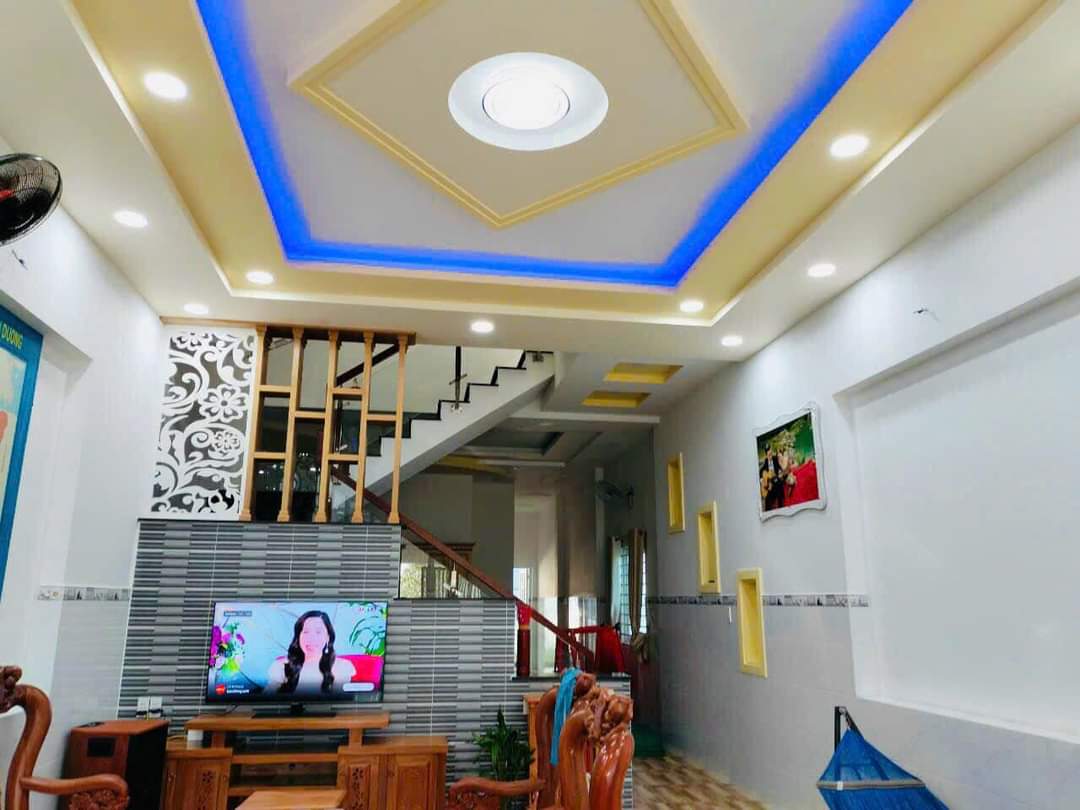 Bán đất Mỹ Phước giá 2tỉ8 dt 5*32*160tc