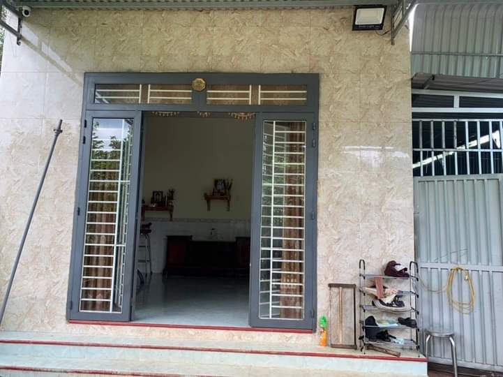 Bán đất phường An Lộc giá 750tr dt 7.8x20x50 tc