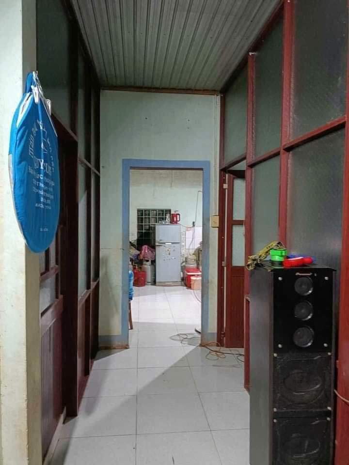 Bán đất có nhà xã Lộc Hiệp giá 800tr dt 5xào
