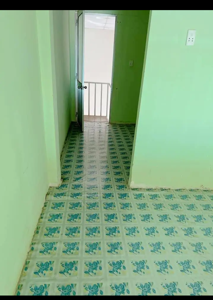 Bán nhà phường Tân Xuân giá 950tr dt 4×16