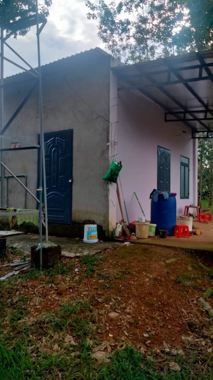 Bán đất xã Lộc Quang giá 2tỷ dt 9xào