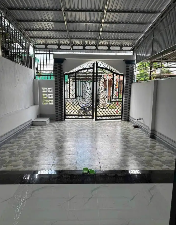 Bán nhà phường Hiệp Ninh giá 2tỷ100 dt 5×29×100m2 tc