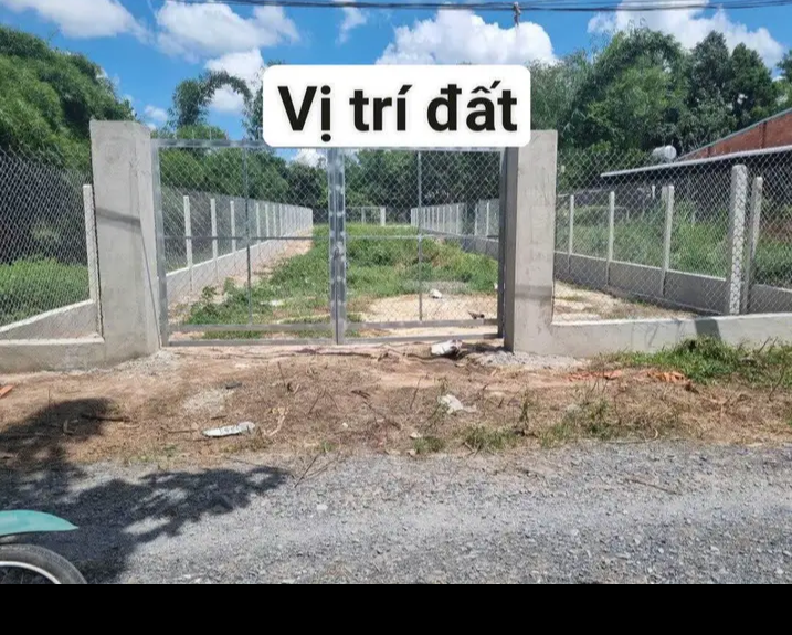 Bán đất xã Cẩm Giang giá 760tr dt 10×56×50tc