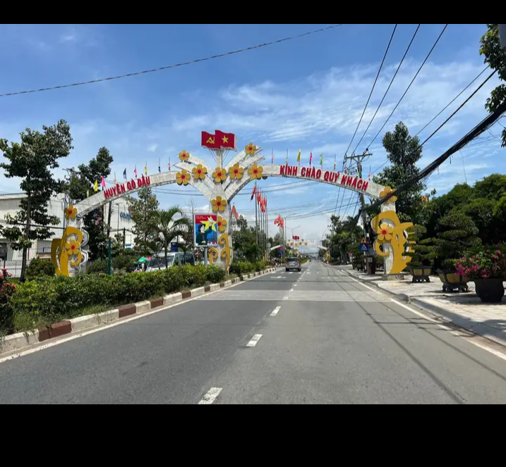 Bán đất xã Phước Trạch giá 335tr dt 5,5×18×100%tc
