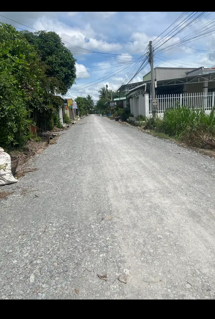 Bán nhà xã Bàu Năng giá 1tỷ250 dt 5×32×80m2 tc
