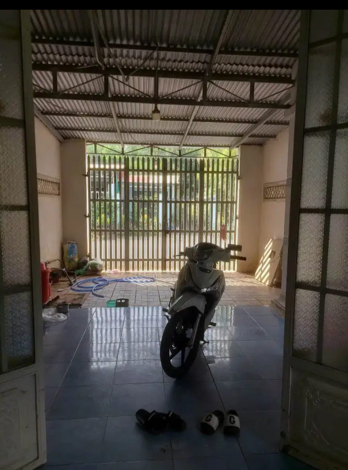 Bán nhà xã Trường Tây giá 870tr dt 5×23×70tc