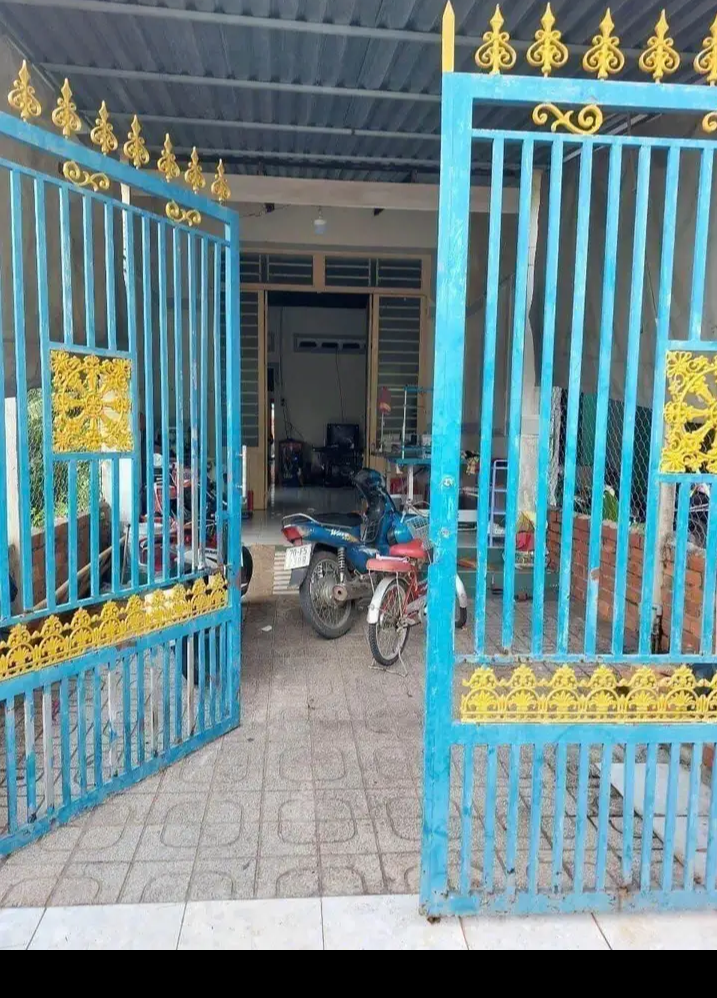 Bán nhà phường Long Thành Trung giá 870tr dt 4×30×full tc
