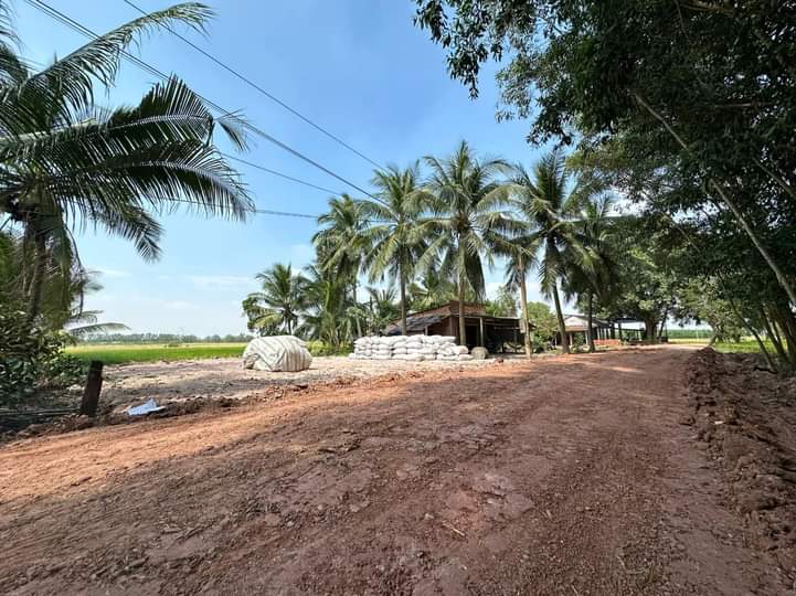 Bán đất xã Hảo Đước giá 245tr dt 5×28×full tc