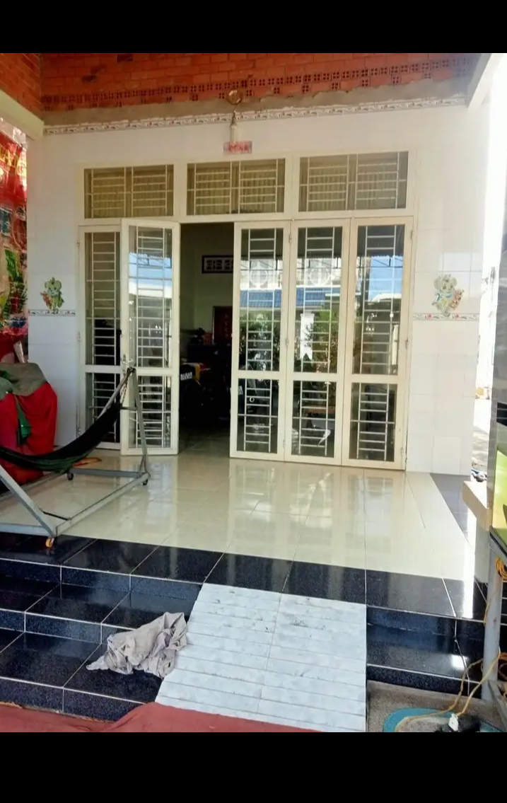 Bán nhà xã Trường Đông giá 1tỷ2 dt 8×32×100m2 tc