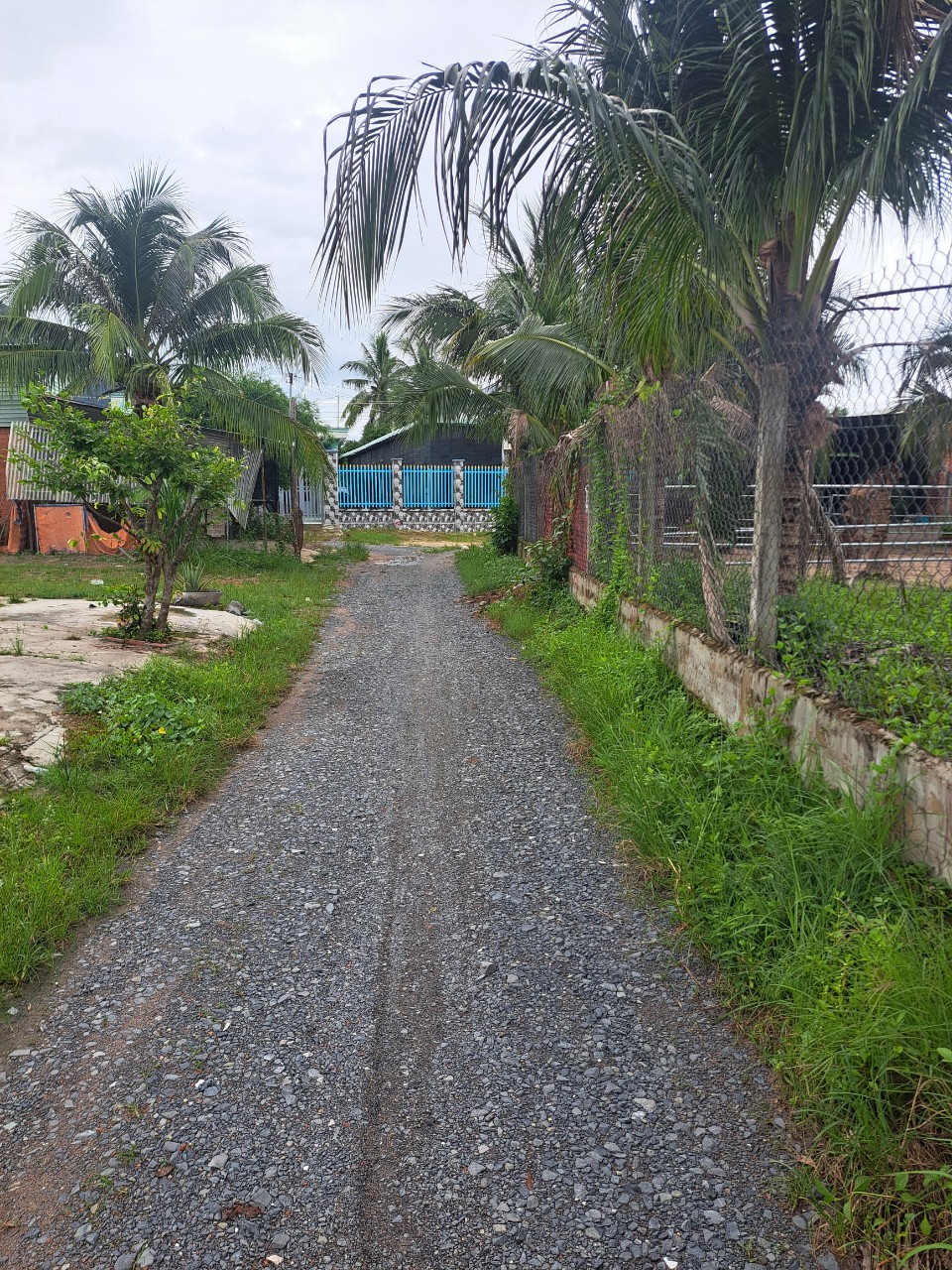 Bán nhà 3 giang, sân oto, tại Dương Minh Châu